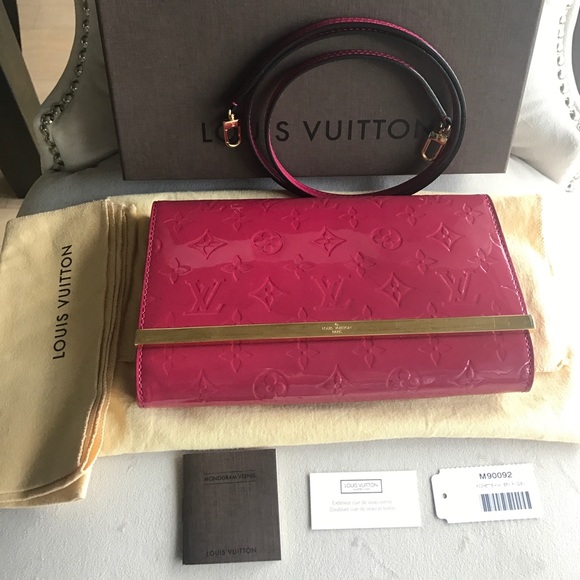 Louis Vuitton Ana - Picture 2 of 8